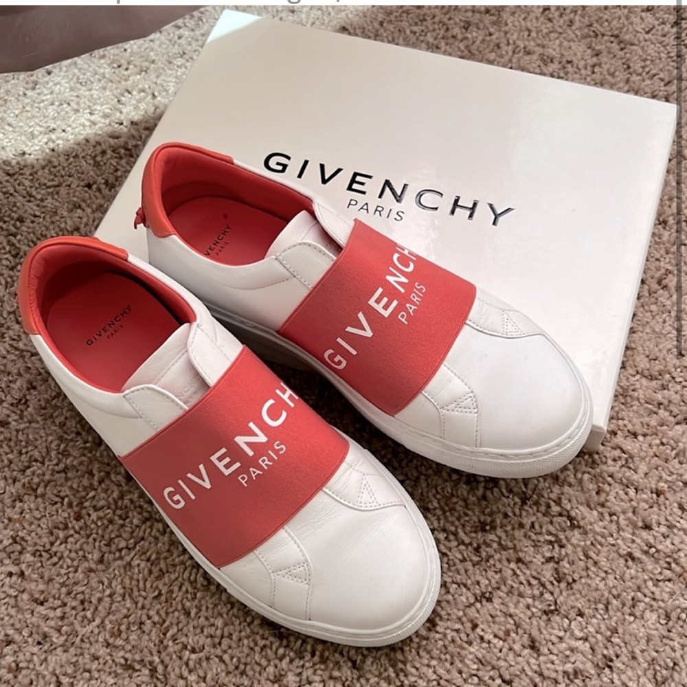 Givenchy Urban Street Sneaker